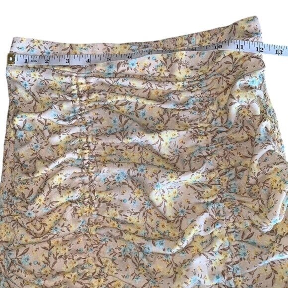 Haute Monde Floral Print Two-Piece Set With Ruched Skirt & Tie-Front Top Small - Picture 7 of 13